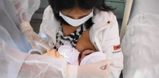 Madres contagiadas con covid-19 deben seguir dando de lactar a sus hijos cumpliendo medidas de bioseguridad