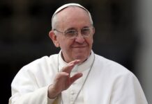 El Papa francisco se dirige a sus fieles en público después de seis meses