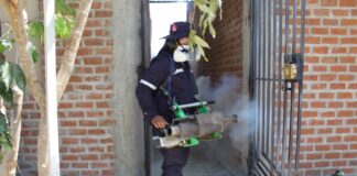 Diresa fumiga más de mil 500 viviendas de AA.HH Alas peruanas y sectores aledaños