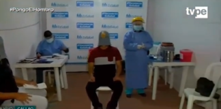 VacunaFest: Amigos van disfrazados de palomas a vacunarse: “Nos conocemos desde huevitos” (VIDEO)