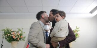 Javier y Jaime, la primera pareja que selló su unión en Chile