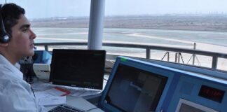 Controladores aéreos ganan hasta s/60 mil y quieren hacer huelga