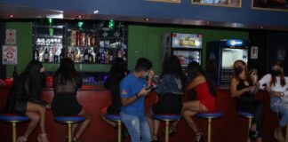 MPP clausura bares e intervienen a extranjeras que ejercían la prostitución clandestina