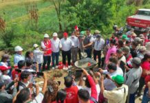 Gobernador coloca primera piedra de canal de riego en Viviate – La Huaca