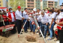 Pistas y veredas para 54 calles de la Urb. Miraflores
