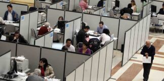 Gobierno acordó incrementar salarios a los trabajadores del Sector Público