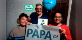 Argentina: Vendedor ambulante se graduó de abogado a los 51 años
