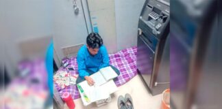India: Captan a vigilante estudiando dentro de un cajero automático y se gana la admiración de miles
