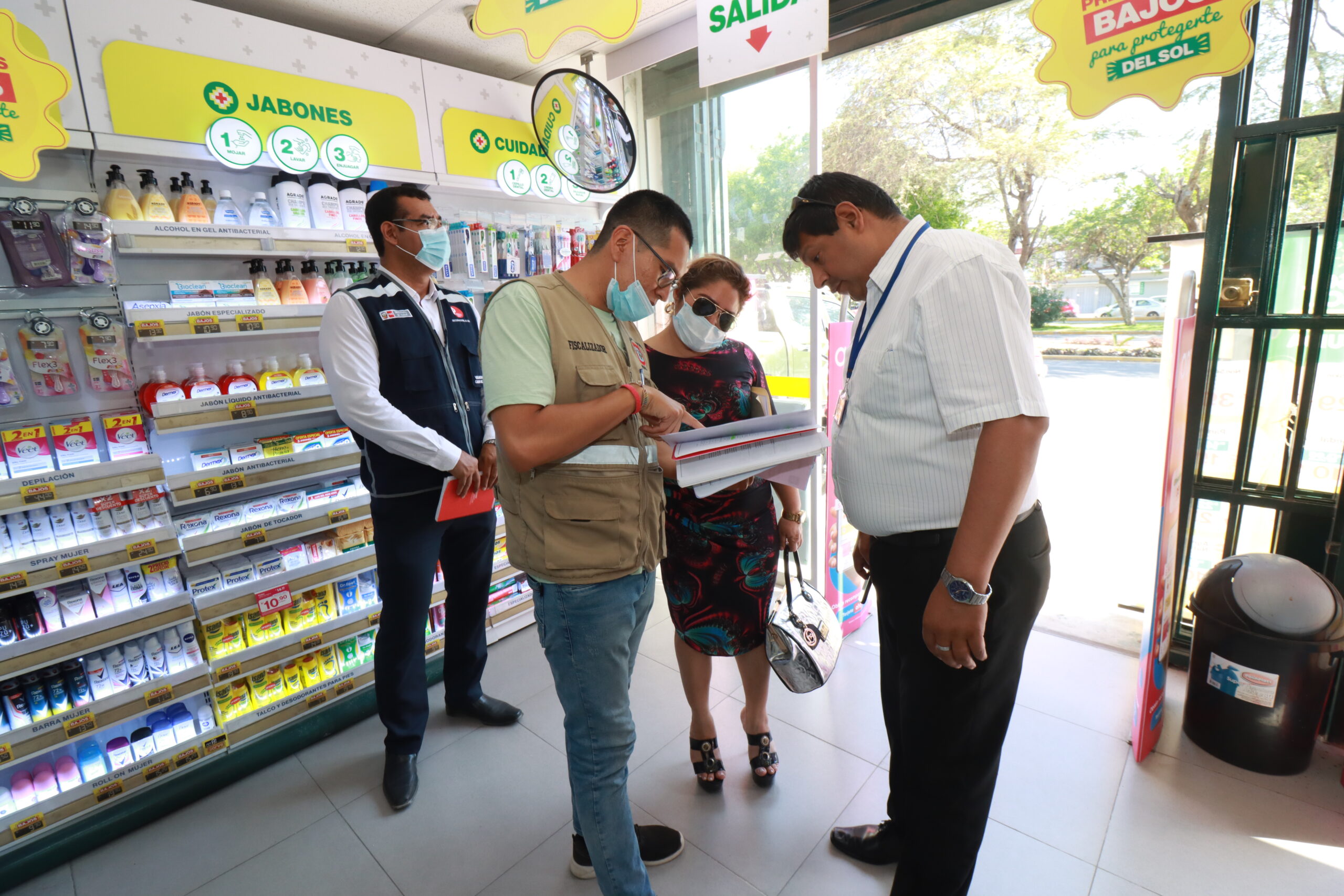Municipalidad de Piura realiza operativos inopinados a boticas de la ciudad