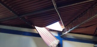 Local del COEL construido en la gestión de ‘Pepe’ Aguilar se cae a pedazos