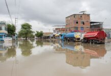 Autoridad distrital continúa con los trabajos de evacuación de aguas en la zona denominada las cinco esquinas