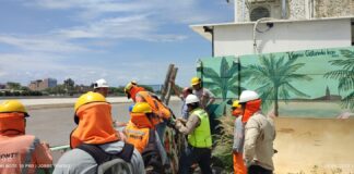 A pedido del GORE Piura, contratista interviene en reparación de losa en defensas del río