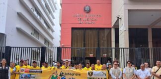 Municipalidad Provincial de Piura y Corte Superior de Justicia se unen a la limpieza de la plaza tres culturas