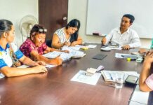 Alcalde Víctor Hugo Febre se reúne con dirigentes vecinales para atender sus principales proyectos.
