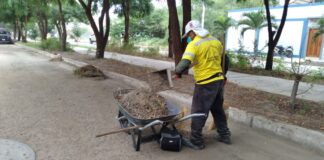 Municipalidad Provincial de Piura desarrolla trabajos de desarenamiento en la Urb. Los Corales Uno