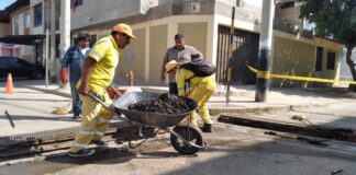 Municipalidad Provincial de Piura retira lodo de rejilla del barrio Buenos Aires
