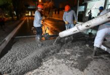 Inician vaciado de concreto en obra de pistas y veredas de la Urb. Los Sauces