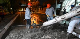 Inician vaciado de concreto en obra de pistas y veredas de la Urb. Los Sauces