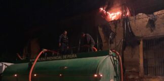 Piura: Serenazgo apaga incendio que se presentó en pleno centro de la ciudad