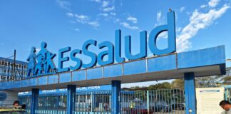 Detienen a mujer que se hacía pasar como médico cirujano en hospital José Cayetano Heredia