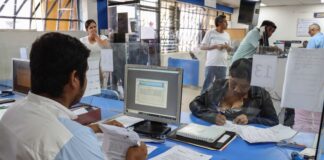 Comerciantes de flores inician proceso de formalización tras 10 años de espera