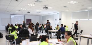 Cien jóvenes profesionales y estudiantes elaboran propuestas de innovación digital en Hackatón Nacional