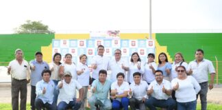Inauguran tribuna de concreto en estadio 27 de Julio de Cucungará para los aficionados de la liga de fútbol de Cura Mori
