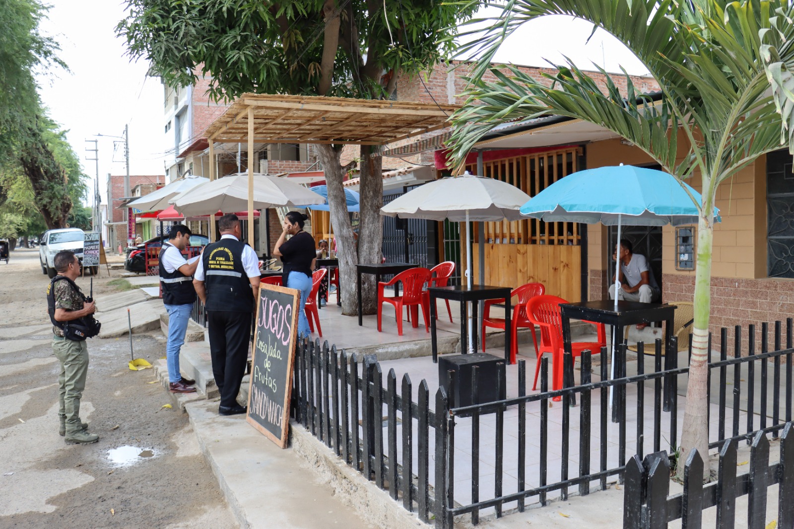 Municipalidad de Piura da plazo de 5 días a establecimientos de comida ambulatoria ubicados en la Av. Don Bosco para liberar la vía pública