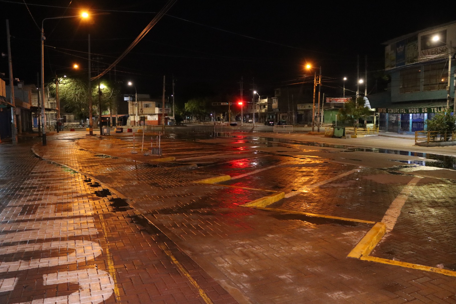 Refuerzan y resguardan zonas recuperadas del mercado para evitar comercio informal
