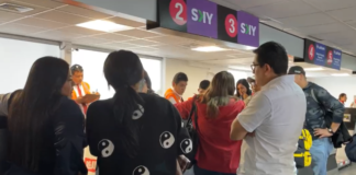 Sky Airlines deja varados a cientos de pasajeros