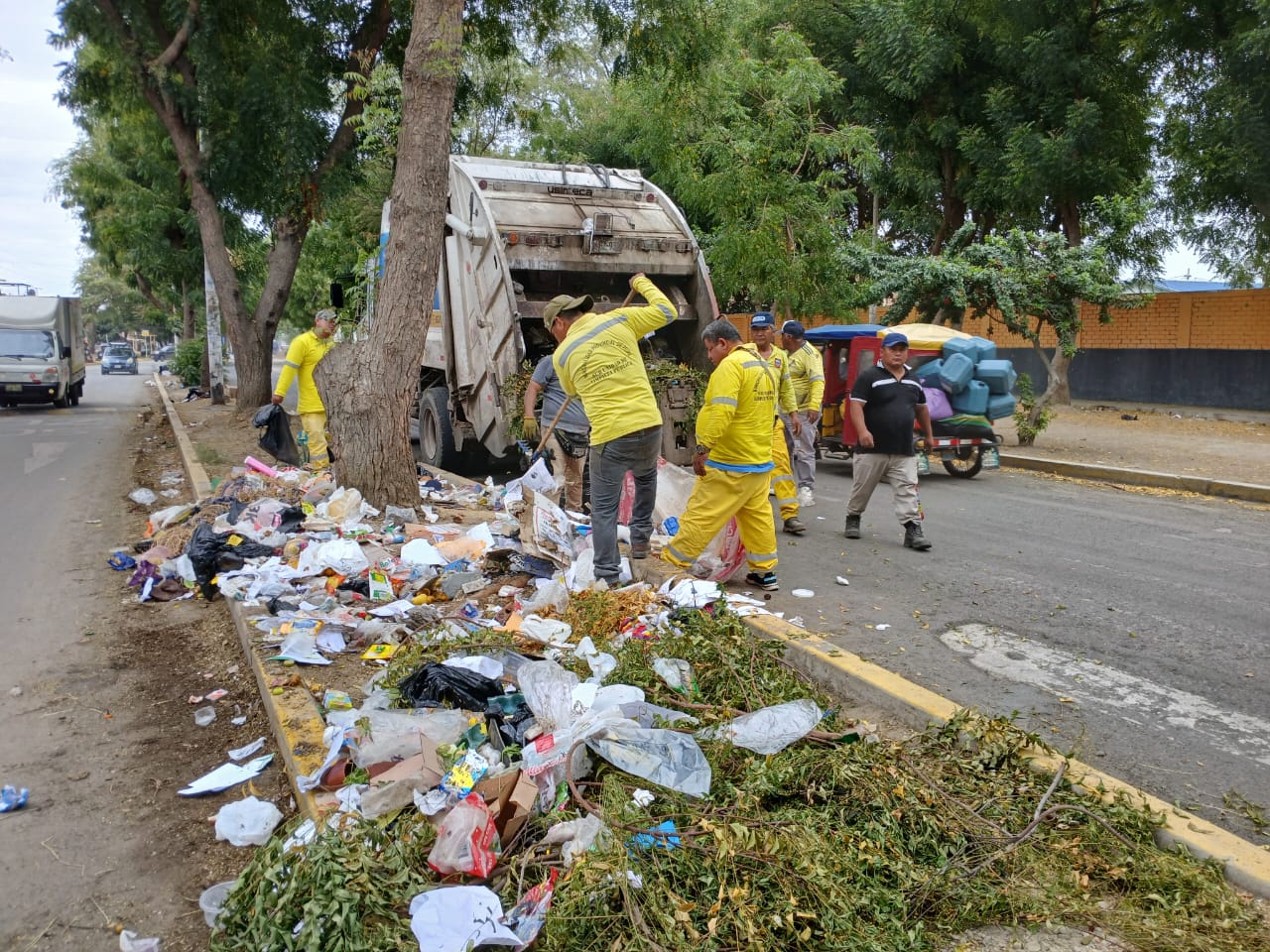 Municipalidad de Piura limpia residuos tras celebraciones de Año Nuevo