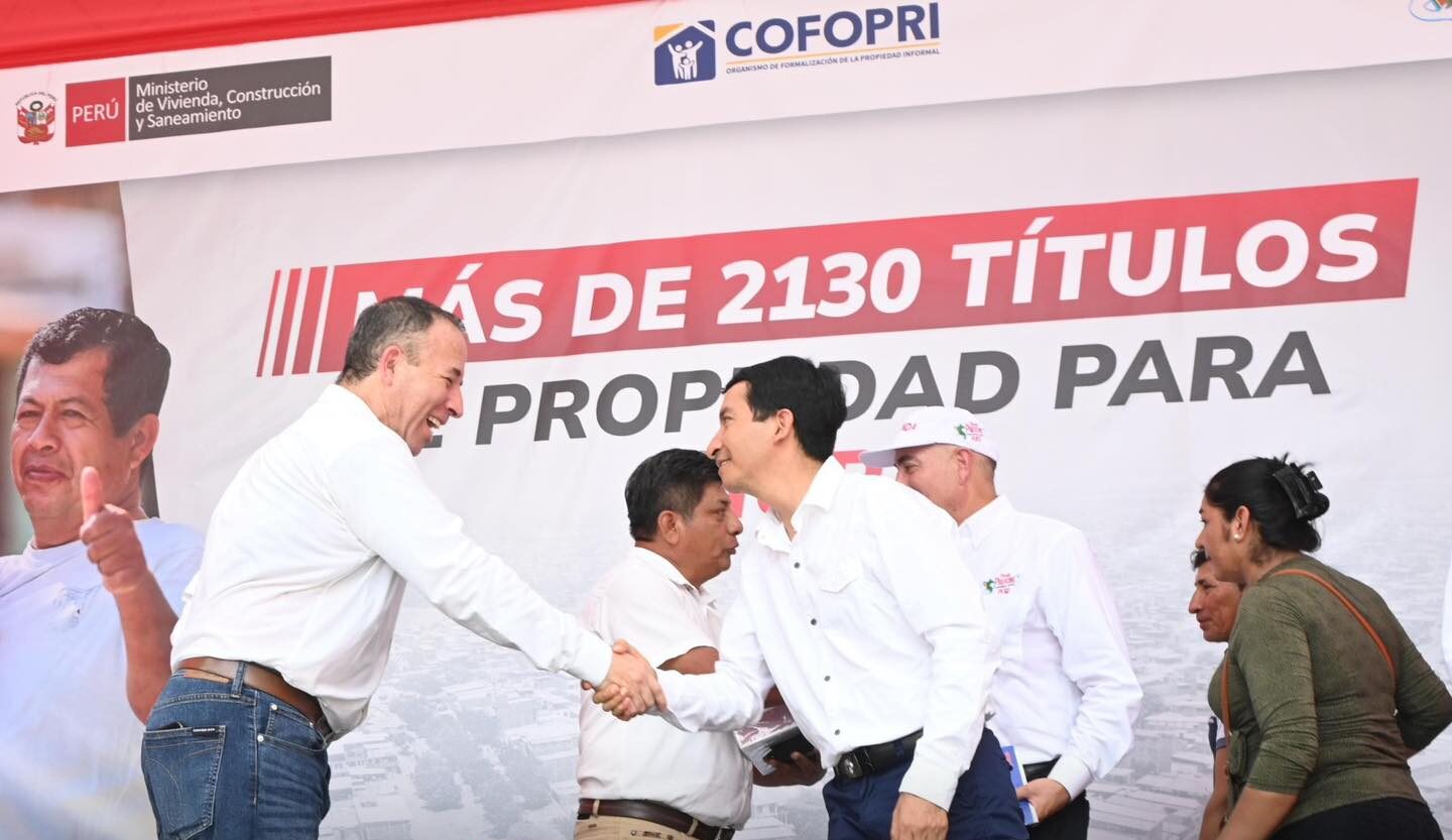 VDO: Alcalde exige a Ministro de Vivienda concretar proyecto de agua para 105 asentamientos humanos