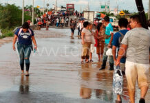Río Tumbes se desborda y deja a cientos de familias afectadas