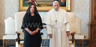Dina Boluarte asegura que el papa Francisco la felicitó por su gobierno