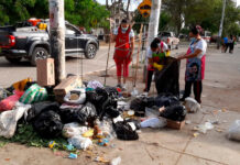 Piura: Padres y docentes denuncian acumulación de basura cerca de colegio en Los Tallanes