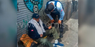 Arequipa: Adulto mayor con discapacidad visual denuncia robo de su bastón