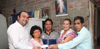 Alcalde Alejandro Madrid y presidenta del OFIS Tabata Vivanco verificaron el empadronamiento a vecina del AH. Santa Rosa para acceder a Pensión 65